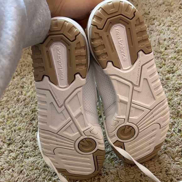 New Balance 550 White and Tan Sneakers - Picture 3 of 4